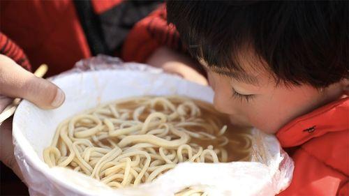 山东拉面爆料事件视频,揭秘后厨真相